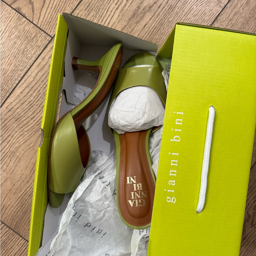 Gianni Bini Women's Green Heeled Sandals - Never Worn
